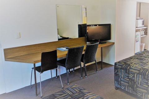 Miners Lodge Motor Inn - Accommodation Whitsundays 5