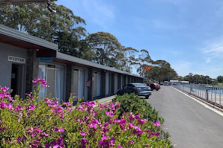 Takone ACT Accommodation Whitsundays