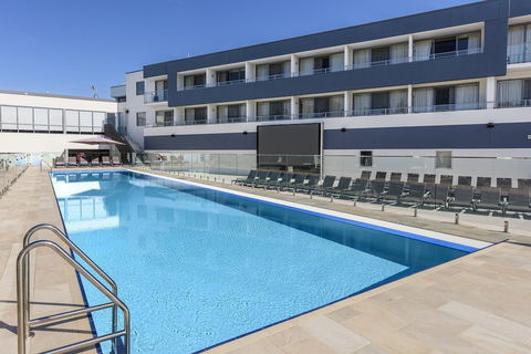 Crowne Plaza Hunter Valley, An IHG Hotel - Accommodation Whitsundays 2