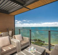 Oaks Redcliffe Mon Komo Suites - Accommodation Whitsundays