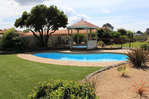 Werribee Park Motor Inn - Accommodation Whitsundays 4