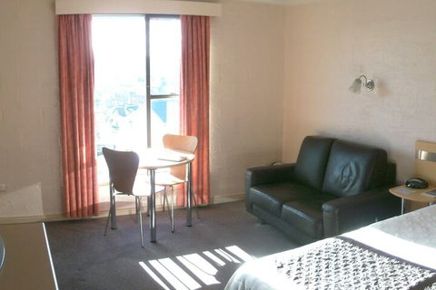 Balmoral On York - Accommodation Whitsundays 7