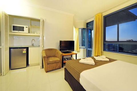 At Whitsunday Vista Holiday Apartments - Accommodation Whitsundays 5