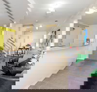 Redcliffe Motor Inn - Accommodation Whitsundays