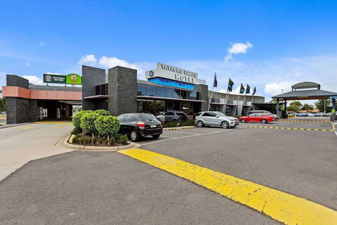 Quality Hotel Taylors Lakes - Accommodation Whitsundays 5