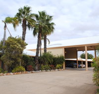 Albert Park Motor Inn - Accommodation Whitsundays