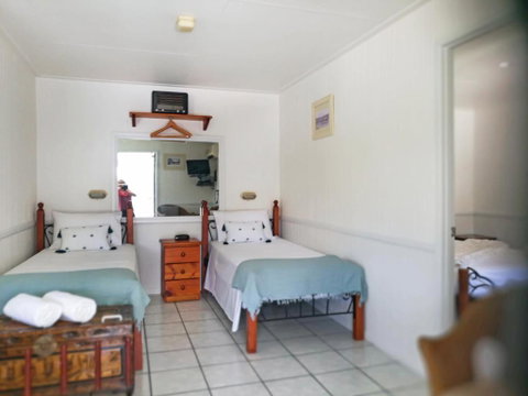 Chillagoe Cabins & Tours - Accommodation Whitsundays 4