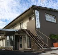Golden Shores Airport Motel - Accommodation Whitsundays