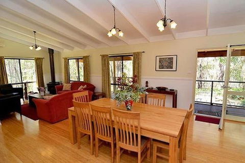 Countrywide Cottages - Accommodation Whitsundays 6