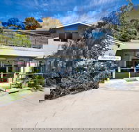 Lorne Bay View Motel - Accommodation Whitsundays