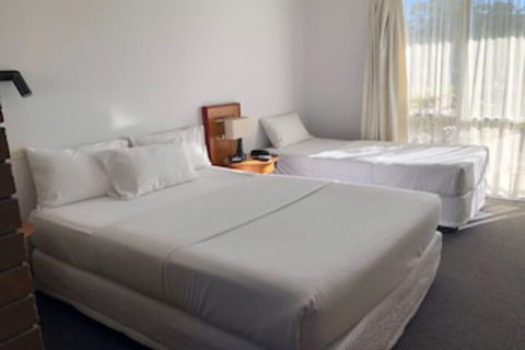 Matador Motor Inn - Accommodation Whitsundays 0