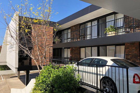 Matador Motor Inn - Accommodation Whitsundays 7