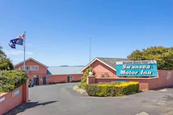 Maria Island TAS Accommodation Whitsundays