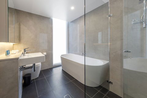 Meriton Suites Bondi Junction - Accommodation Whitsundays 6