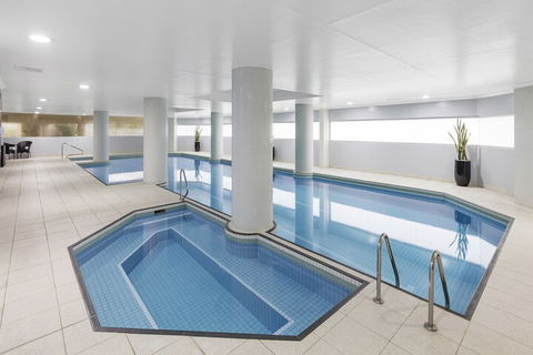 Meriton Suites Bondi Junction - Accommodation Whitsundays 3