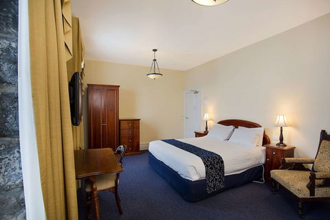Quality Hotel Bentinck - Accommodation Whitsundays 5