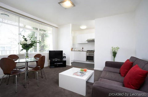 Caroline Serviced Apartments South Yarra - Accommodation Whitsundays 1