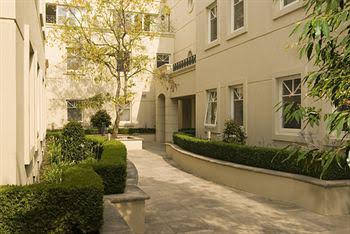 Caroline Serviced Apartments South Yarra - Accommodation Whitsundays 0