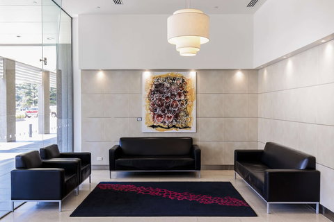 Oaks Glenelg Plaza Pier Suites - Accommodation Whitsundays 6