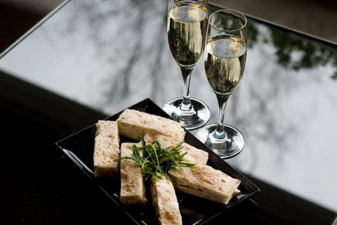 The Lyall Hotel And Spa - Accommodation Whitsundays 4