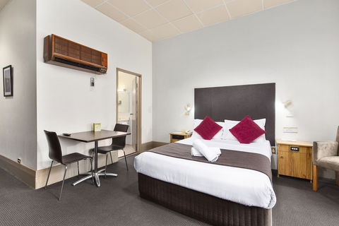 Adelaide Paringa - Accommodation Whitsundays 6