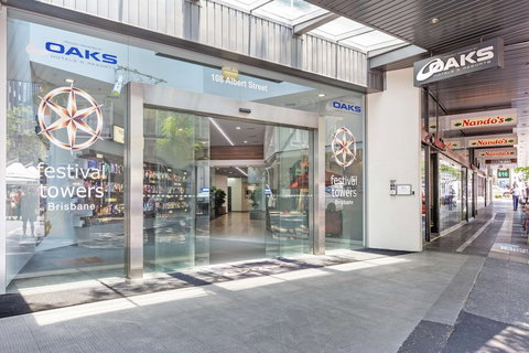 Oaks Brisbane Festival Suites - Accommodation Whitsundays 1