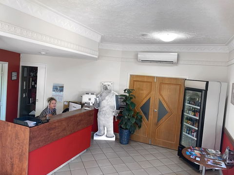 Boulevard Lodge - Accommodation Whitsundays 6