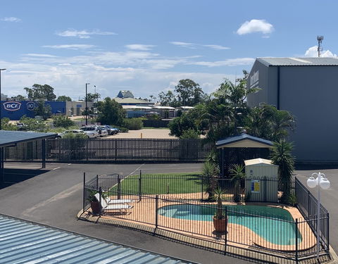 Boulevard Lodge - Accommodation Whitsundays 2
