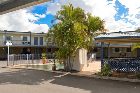 Boulevard Lodge - Accommodation Whitsundays 4