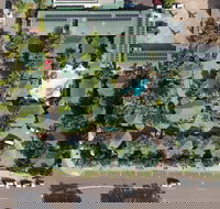 Palms City Resort - Accommodation Whitsundays