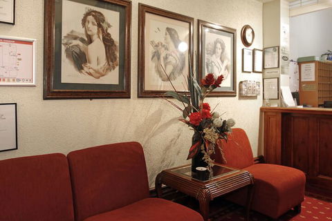 Hotel Claremont Guest House - Accommodation Whitsundays 5