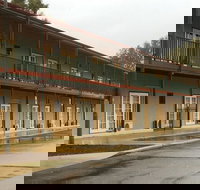 The Nosh  Nod - Howick Street - Accommodation Whitsundays