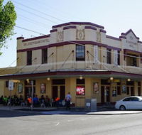 Sir Joseph Banks Hotel - Accommodation Whitsundays