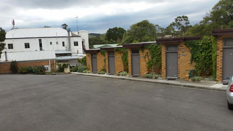 Fish Creek Hotel - Accommodation Whitsundays 6