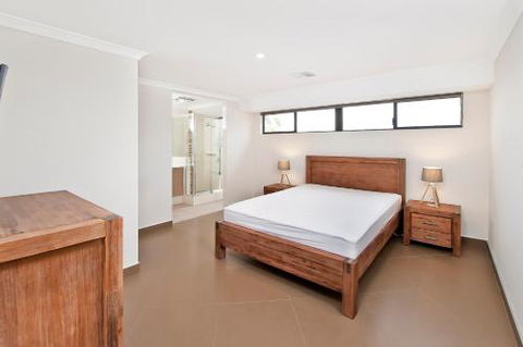 Ocean Walk Abbey Beach - Accommodation Whitsundays 1