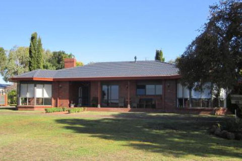 Jacaranda Wey B & B - Accommodation Whitsundays 0