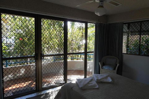 Placid Waters Holiday Apartments - Accommodation Whitsundays 7