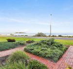 By The Sea Franklin Beachfront Apartment WiFi - Accommodation Whitsundays