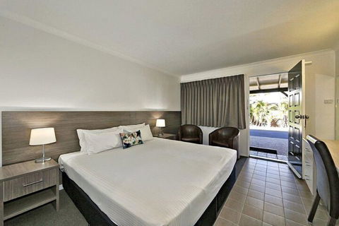 Smart Motel Bert Hinkler - Accommodation Whitsundays 5