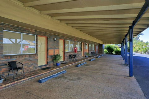 Smart Motel Bert Hinkler - Accommodation Whitsundays 1
