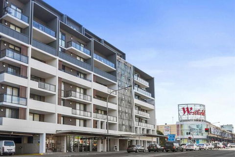 Astra Apartments Liverpool - Accommodation Whitsundays 5