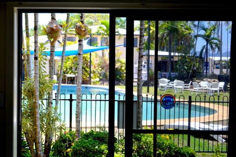 Hinchinbrook Resorts - Accommodation Whitsundays 3