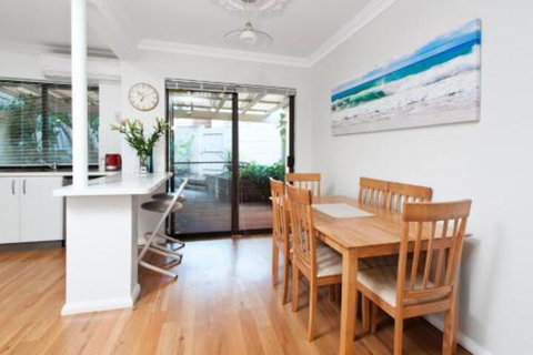 Bedford Terrace 3 - Accommodation Whitsundays 2