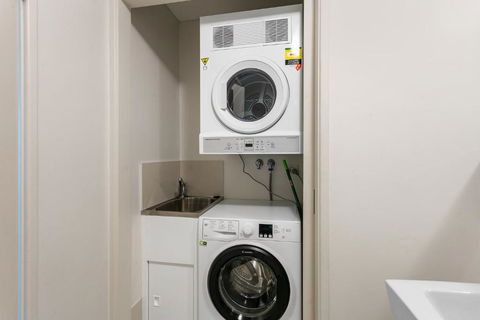 Astra Apartments Perth CBD - Accommodation Whitsundays 5