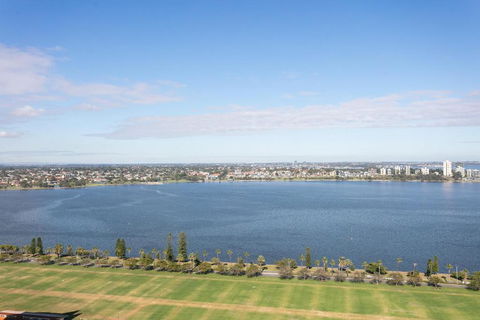 Astra Apartments Perth CBD - Accommodation Whitsundays 4