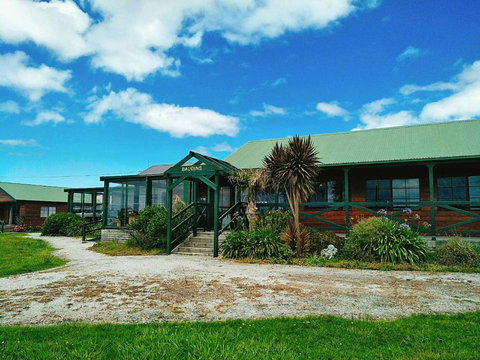 Baudins Accommodation - Accommodation Whitsundays 3