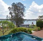 The House on the Lake at Fishing Point Lake Macquarie honestly put the line in  catch fish - Accommodation Whitsundays