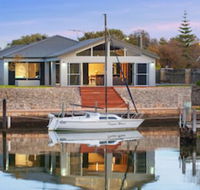 Geographe House - Accommodation Whitsundays