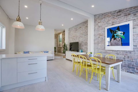 The Lucky Dog - Accommodation Whitsundays 4