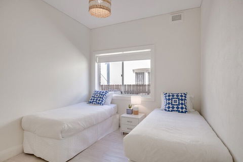 The Lucky Dog - Accommodation Whitsundays 3